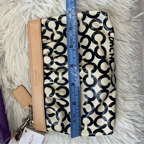 Coach Wristlet Bag NWT - Picture 6 of 11